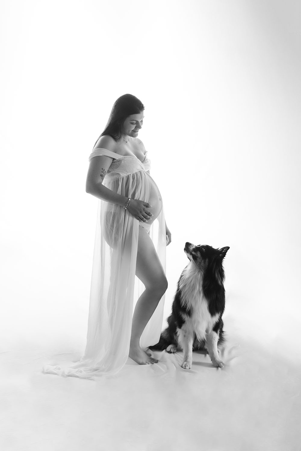 femme enceinte avec chien lisa mazeau photographe professionnelle gironde