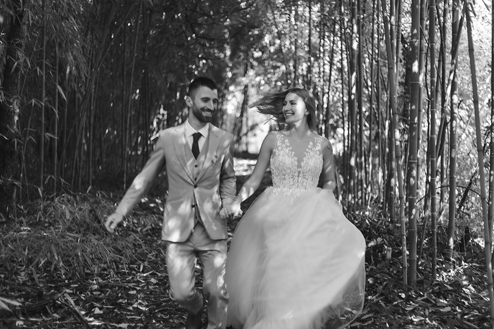 couple mariage court forêt bambou lisa mazeau photographe professionnelle gironde