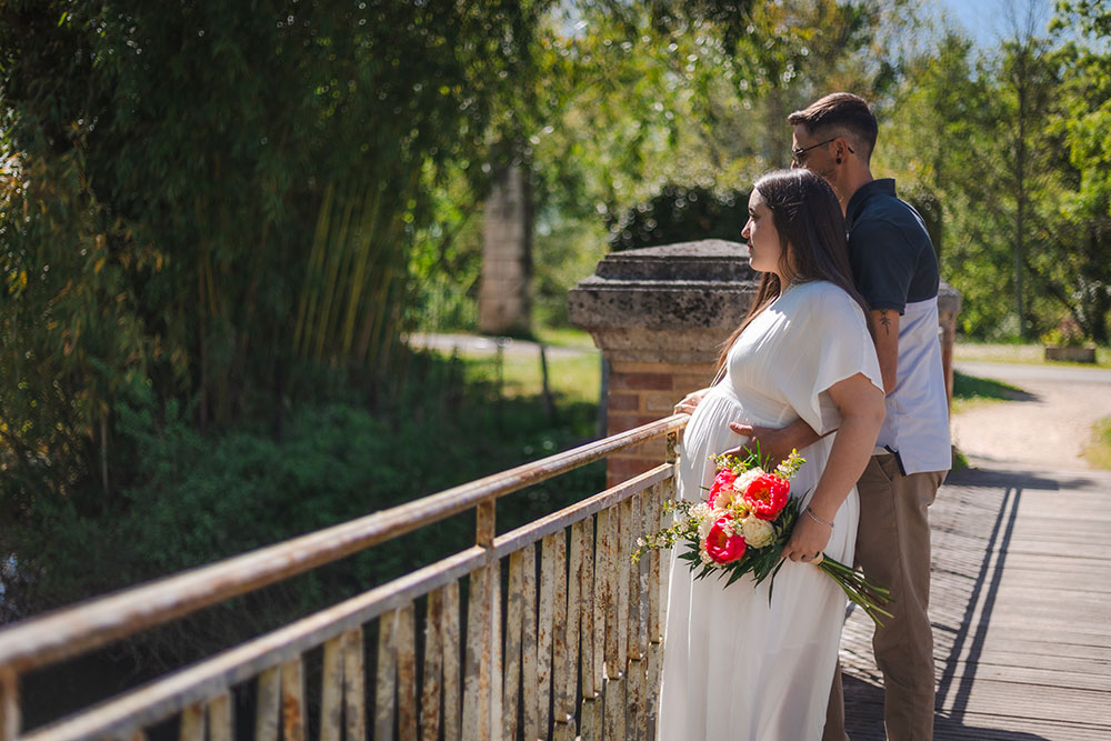 femme enceinte et papa moulin duellas lisa mazeau photographe professionnelle gironde