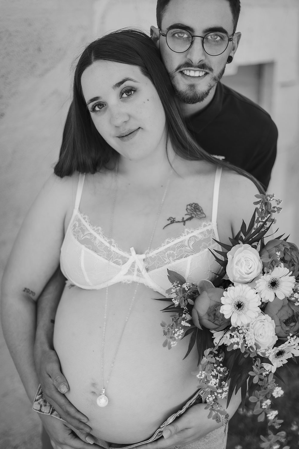 femme enceinte lingerie lisa mazeau photographe professionnelle gironde