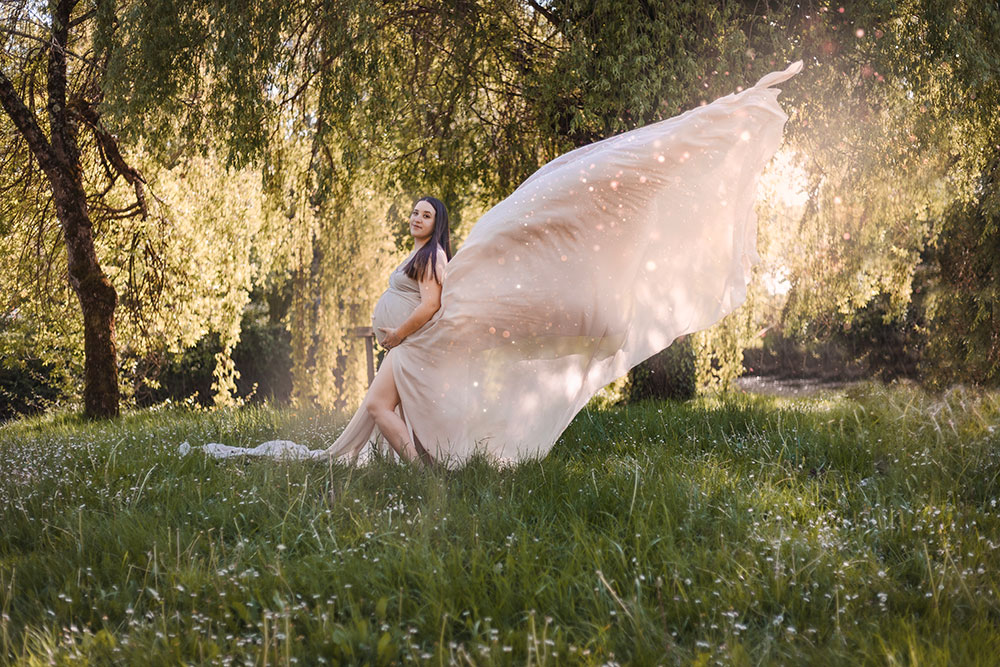 femme enceinte robe qui vole papillon lisa mazeau photographe professionnelle gironde